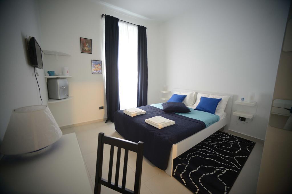 Casa Petrarca Bed & Breakfast Turin Phòng bức ảnh